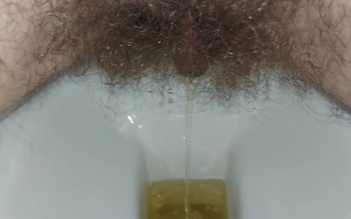 GinnaGg: 나는 오줌을 많이 들이대다
