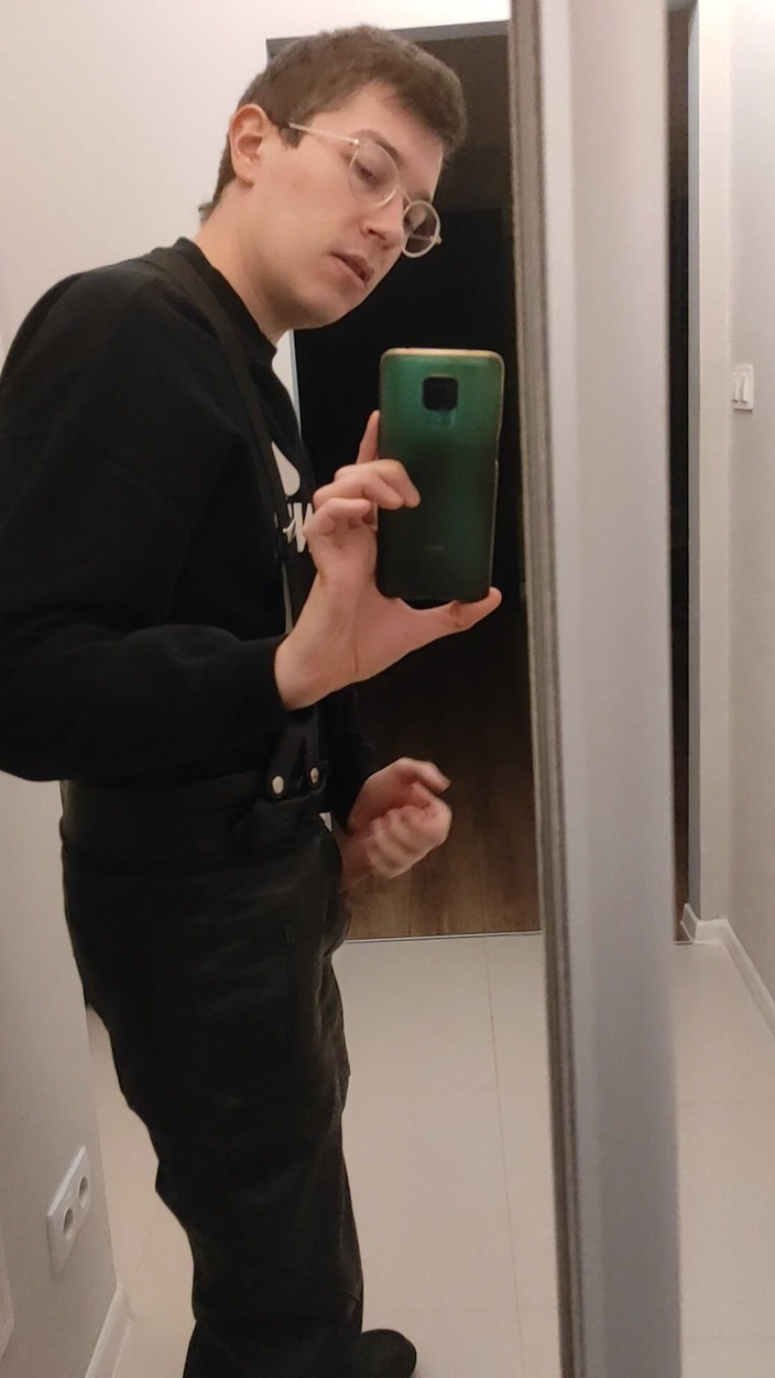 Gayfucker25: Uomini dell'esercito gay scopano. Sono in stivali di gomma e...