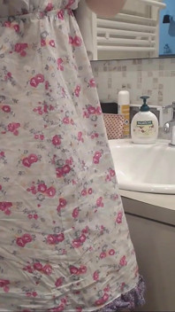 Als een eerste keer - spuiten X2 in de badkamer
