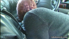 Vintage Movies XXX Best of: Una ragazza con la figa pelosa spompina un cazzo enorme...