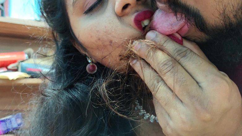 Vaishnavysharunraj: Hot Lip Lock Romance in Modern Dress Sexy Hot Look...