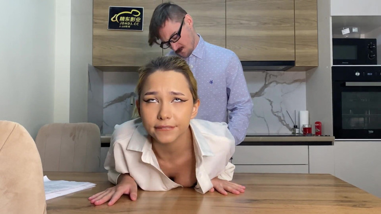 karina_lin: Sold My Apartment and My Pussy