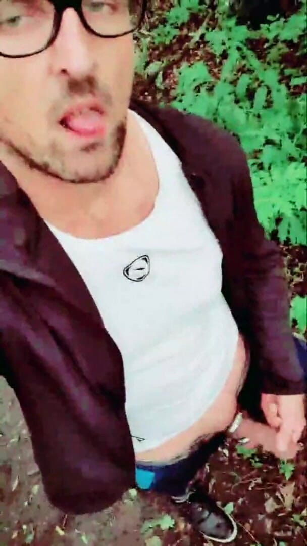 Slutboyben: Slutboyben Cam4 bredvid Highway