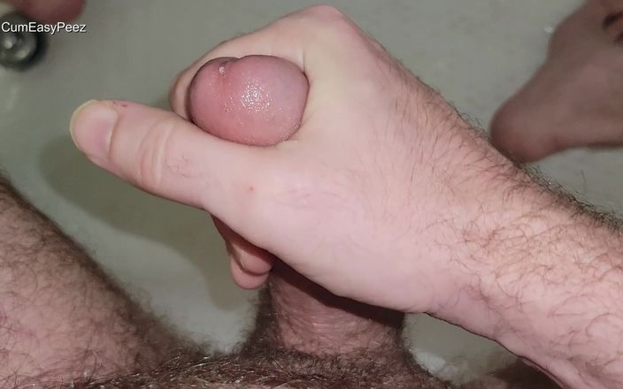 Solo Andy: Pissa lek och enorm sperma spränga i duschen med Slomo...