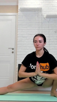 Hatha yoga, баланс і розтяжка - пряма трансляція