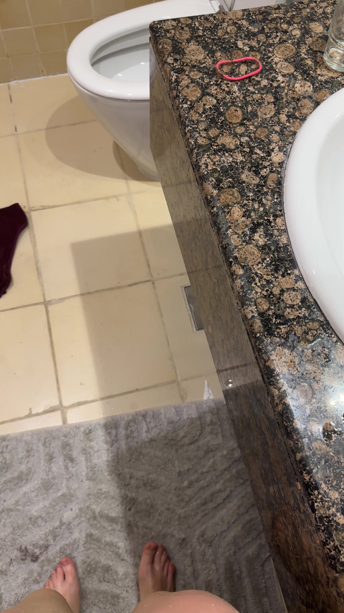 SweetLucy96: Fun in the Hotel Tube