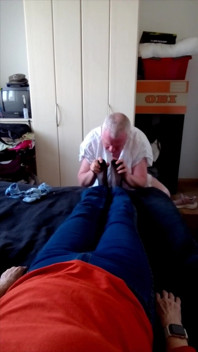 Pés De Náilon Sexy Da Vovó À Tarde
