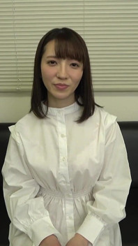 素人だけどディルドマスターベーションで激しく興奮する普通の女の子10人
