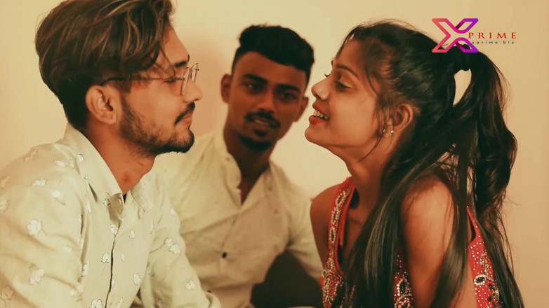 Indian Erotica: Más caliente trío indio con hermosa chica