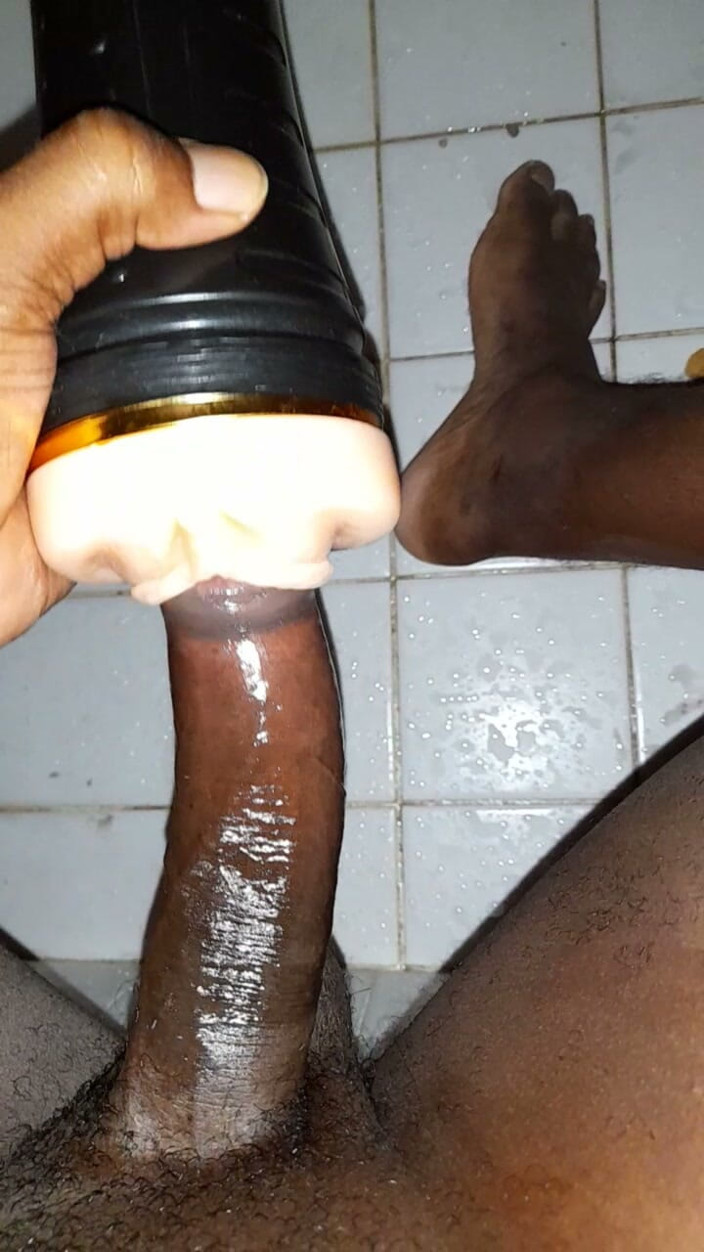 Islandvibes69: Jerking off S12 Ep10