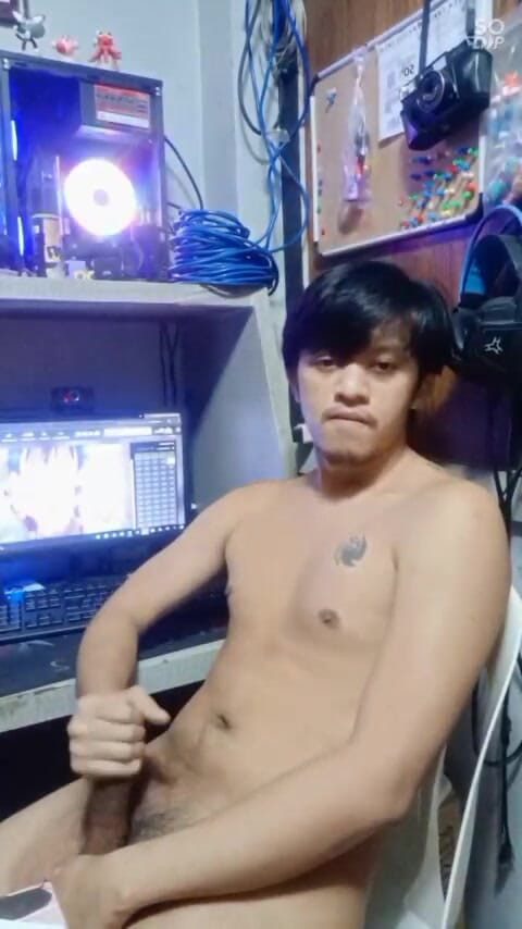 Rent A Gay Productions: Ragazzo Asiatico Ottiene Il Suo Sperma