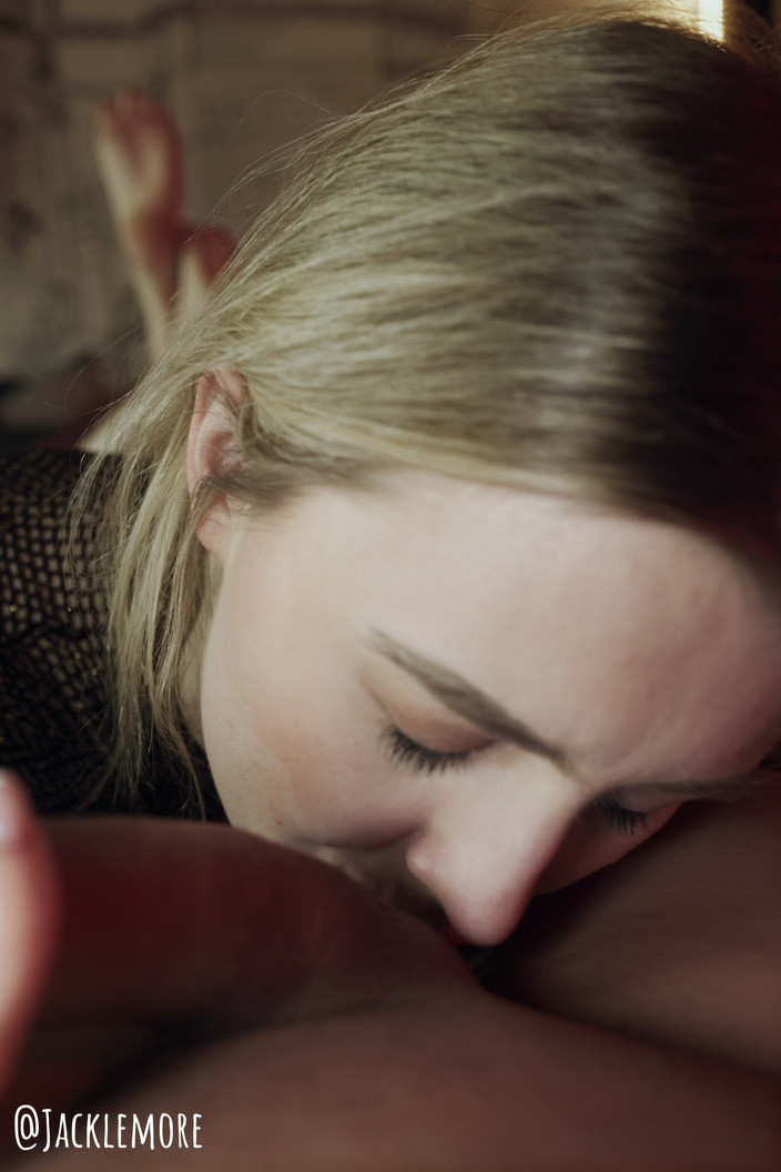 Jacklemore: Carina bionda britannica lottie lou pompino pov