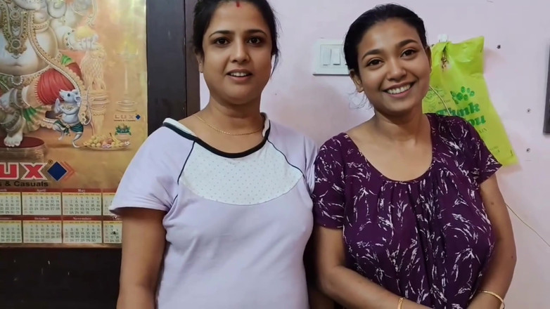 Cute Heena: Bengali Bhabhi's First Threesome with Zomato Delivery Boy