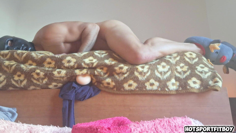 Hotsportfitboy: เย็ดควยใหญ่สวย Fleshlight แฮนด์ฟรี - ครางน้ําแตกอย่างเข้มข้น