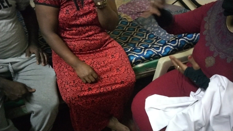 Tamil lesbian: Секс-доктор, горячее объяснение беременности