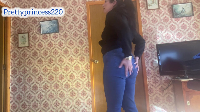 Panfil corina: Pruttar i jeans