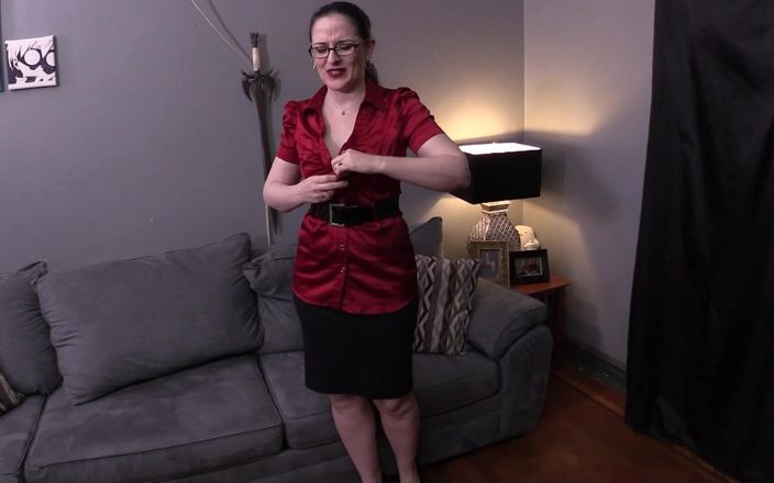 Evangelines Fetish: भूतिया Realtor Caroline Enf