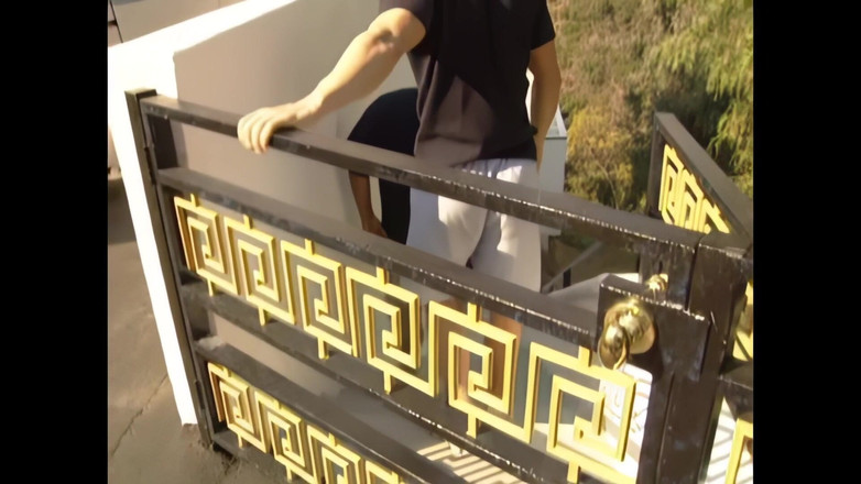 Bewitched!: ワイルドなメリッサ・ミラノがジムで巨根によく犯された