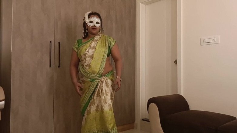 Spandana_Sweety: BBW si masturba