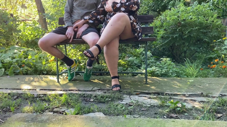 OurFetishLife: Mon rêve de voir les seins naturels et le sperme...