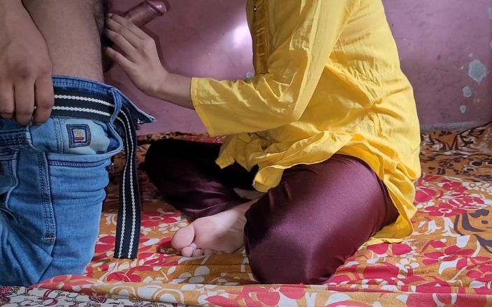 Your kavita bhabhi: Adik ipar india duduk sambil pakai baju tidur tapi abang...