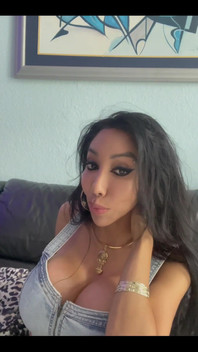 Hot bimbo home Wrecker