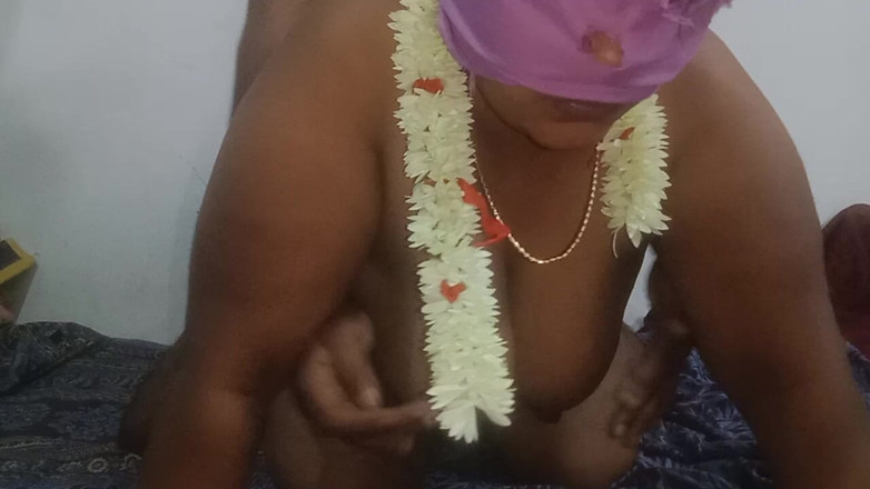 Santhi89: Tamil Hot Saree Žena v domácnosti tvrdý zadek šukání