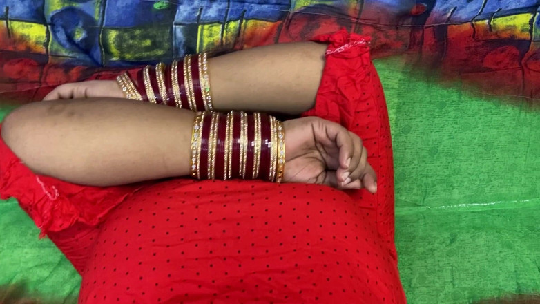 Angoori: Desi indisk het byflicka
