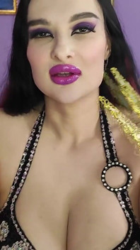 Büyüleyici succubus oryantal dansçı