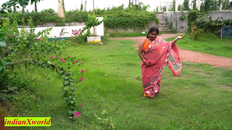Indian Xshot: Nri La Moglie Sembra Qualcuno Fidabile E Un Buon Scopatore!...