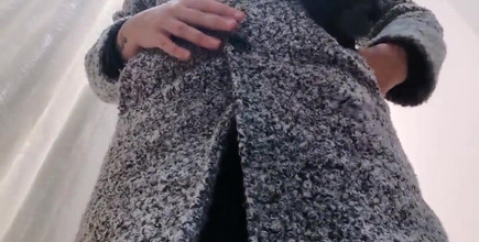 Nicoletta Embassi: Tu achètes un nouveau pull, mais tu lui éjacules d’abord sur...