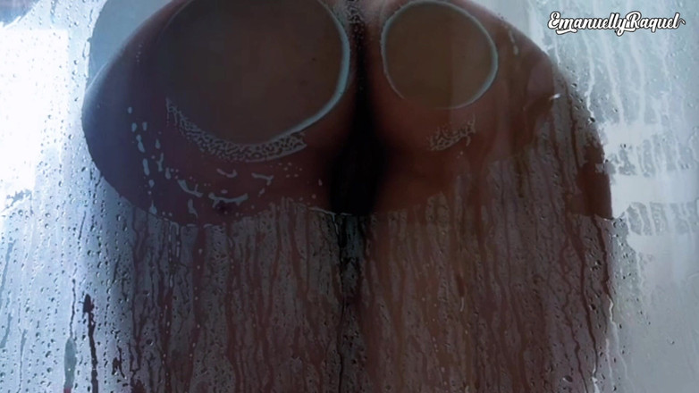 Emanuelly Raquel: 도토소 목욕하기