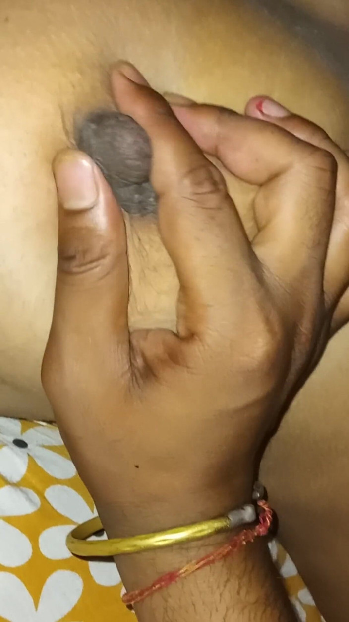 RushiTripathi2025: Rakaman dekat blowjob perlahan