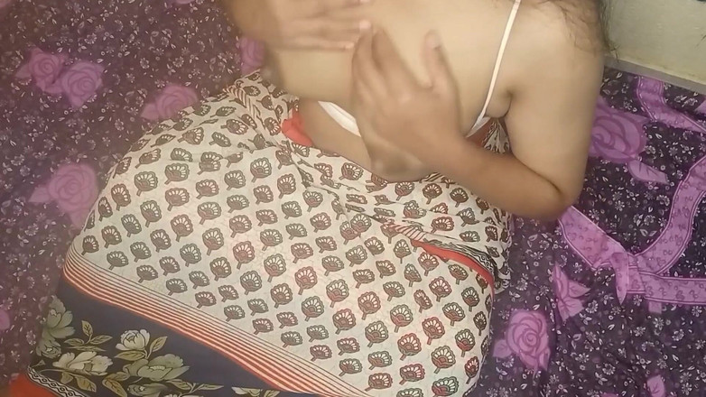 Neelima69: Desi indická prostitutka s zákazníkem