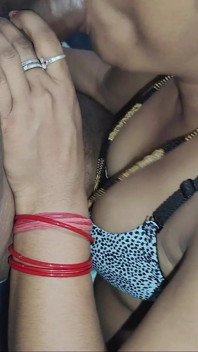 Bhabhi Seksi Ko Manakar Lund Chusaya Aur Maal Muh Main Gira Diya Video Hindi