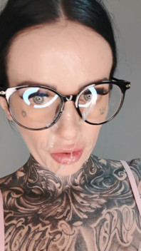 A Huge Cum Facial After Filming Porn