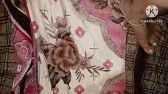 Desi bykvinna hade helkroppsmassage och sex, ta ut allt vatten, titta på video och njut