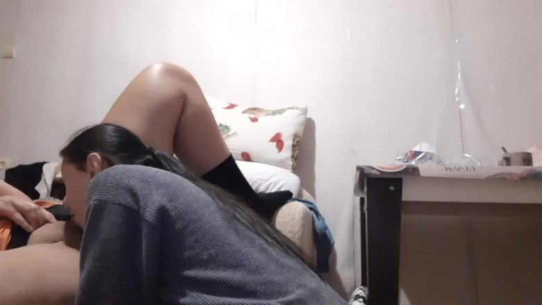 Lesbian-illusion: jab har koee so raha hota hai, to ham itni...