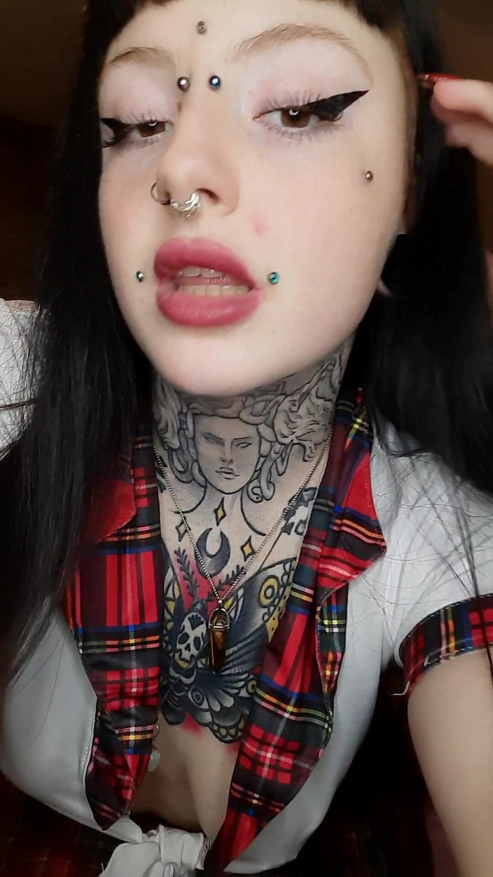 Yourfavecumslut: Gigante sistema digestivo rpg