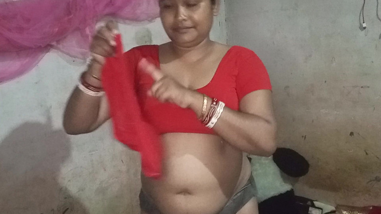 Mridulmadhu: Video gợi cảm của vợ chồng Dshi đầy đủ