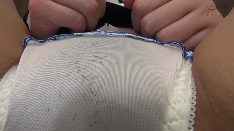 Raptor Inc: 你可以清楚地看到她阴户的形状！湿溜溜的阴户汁液透过薄内裤自慰 8