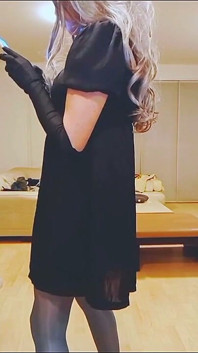 Naughty Sissy Crossdresser Webcam Show: Sexy Outfits & Dirty Male Fantasies