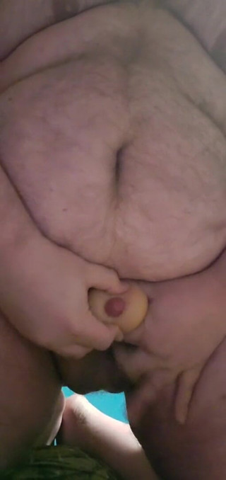 Danzilla White: Hraní s mojí kapesní kundičkou, zatímco klečí na mé posteli