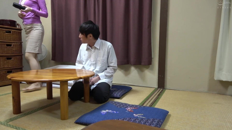 Vulture: Wanita Tua Imut Yang Mengelola Gedung Apartemen - Aku Pengen Banget...