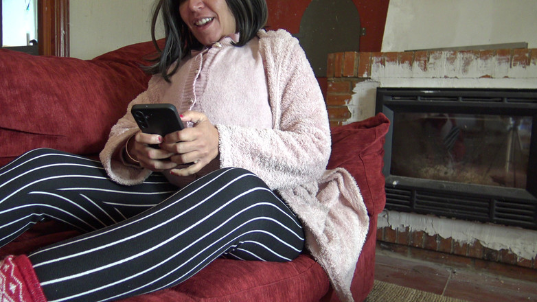 Stepmom Susan: Horny Pregnant MILF Lets Stepson Cum Inside Her Hairy Pussy