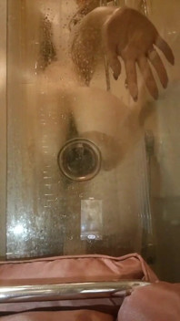 Esposa se folla en la ducha