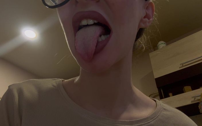 Skinny_lady69: Zuby Kouření Rty