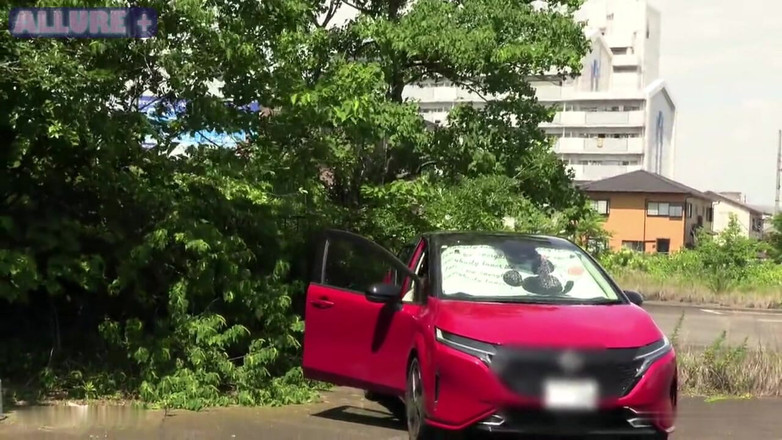 Asian cutie: Wildspots Wifewithcurves touží po hlubokém žáru, její tajná touha se protáhne...