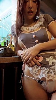 Game Porno Qwinky - Rayu Dan Persetan Pembantu Anda