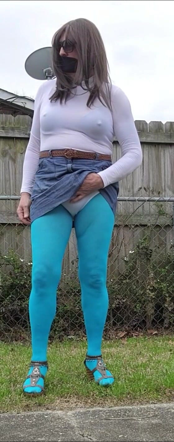 Autoerotic: Crossdresser ao ar livre. Sentindo-me em todo lugar.